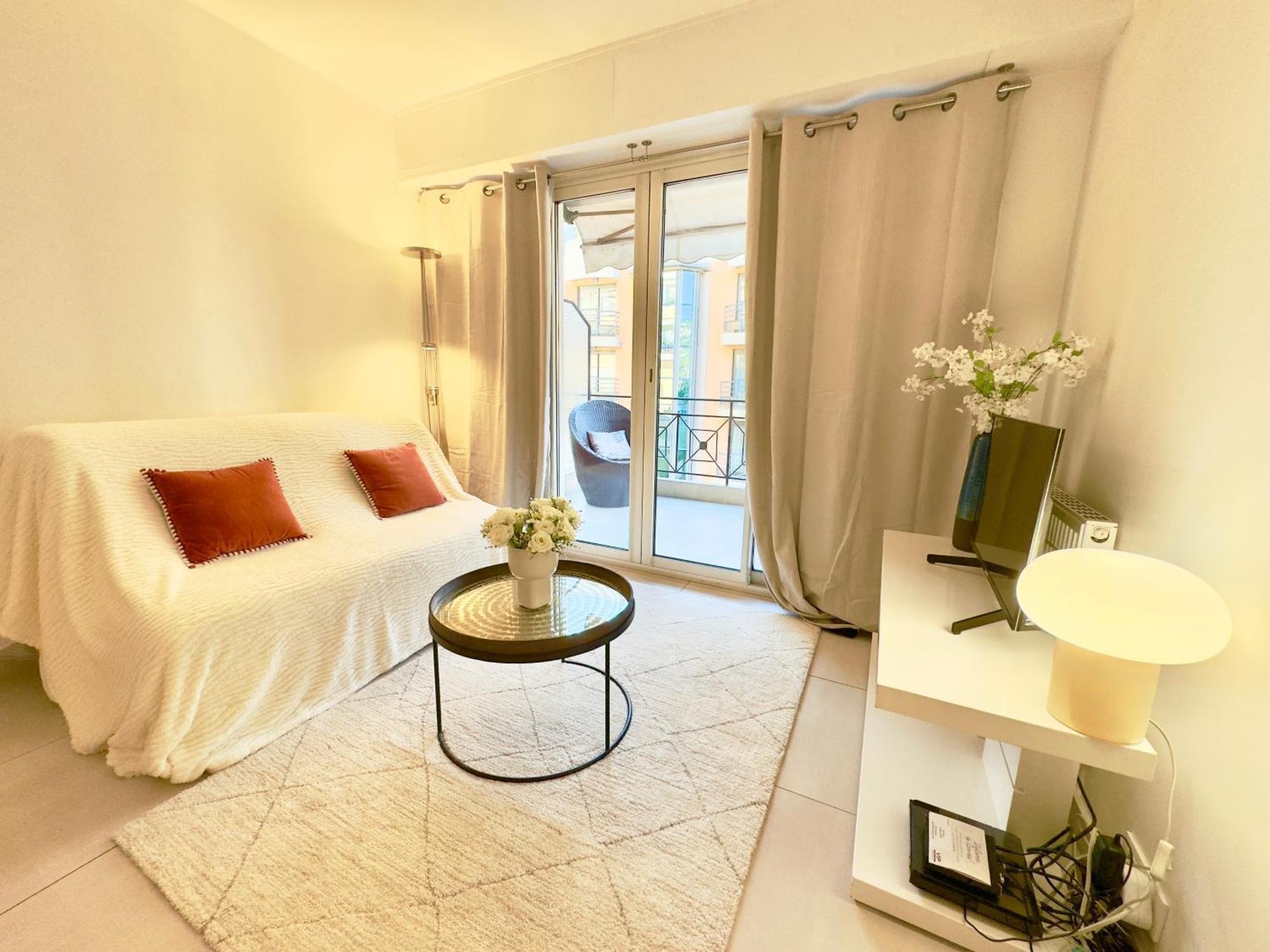 Superbe Appartement Avec Terrasse 1Mn Des Plages De La Croisette Канны Экстерьер фото