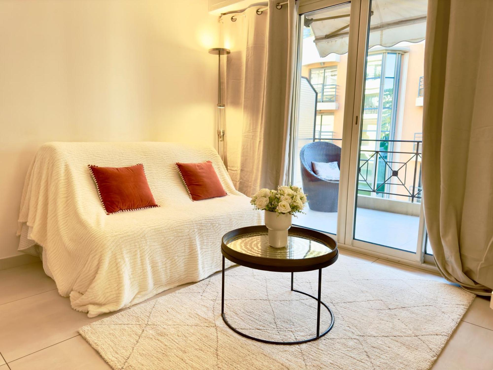 Superbe Appartement Avec Terrasse 1Mn Des Plages De La Croisette Канны Экстерьер фото