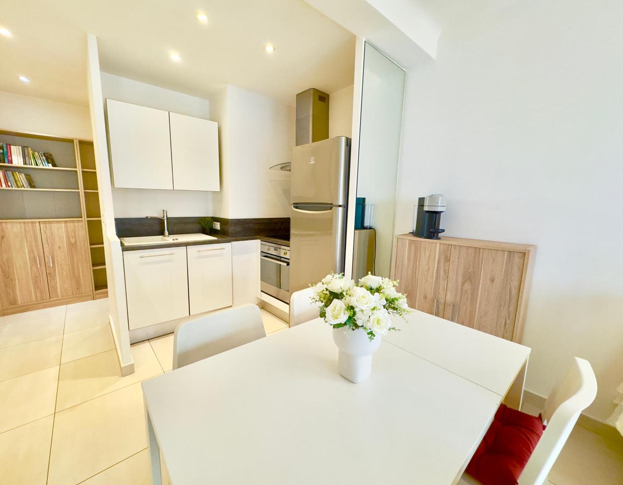 Superbe Appartement Avec Terrasse 1Mn Des Plages De La Croisette Канны Экстерьер фото